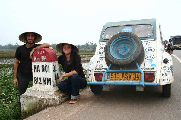 © Fabien Bastide - Noria, 35000 km de la France au Laos en 2CV