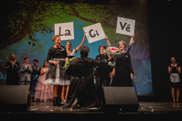 CompCompagnie LaGivé - "Rêves au royaume enchanté" - Crédit photo : Michaël Caldatoagnie LaGivé - "Rêves au royaume enchanté"