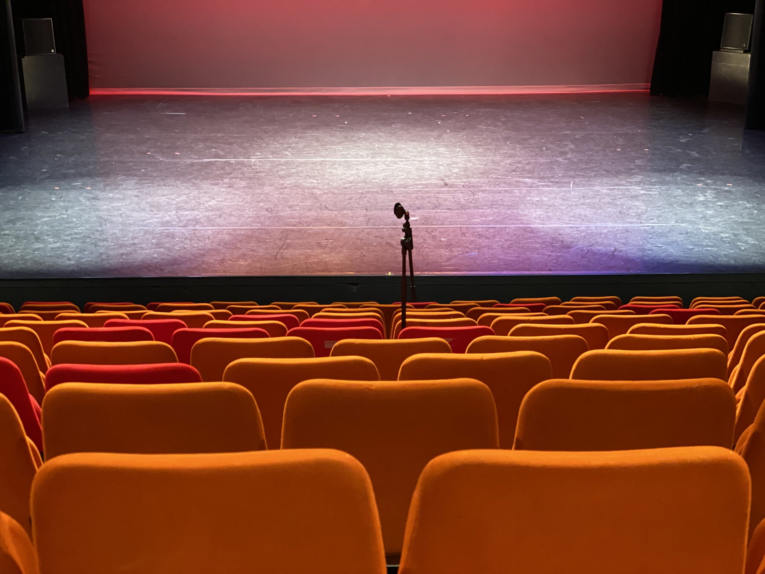 Le Théâtre Benoît XII accueille l’association Absence de Marquage pour la sortie de résidence du spectacle « Confession en blues », le 1er décembre 2023
