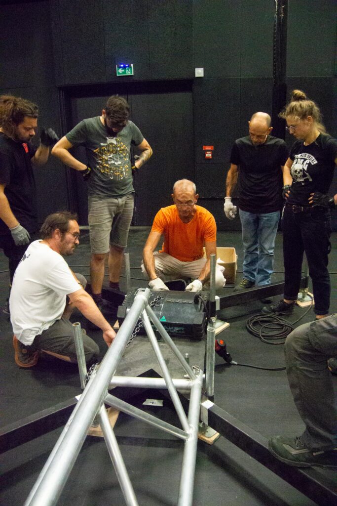 Accroche et levage dans le spectacle vivant - ©Nadia L. / ISTS