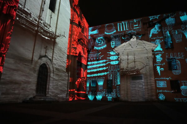 Mapping architectural et sonore -Église des Célestins, Avignon / ©Nadia L - ISTS