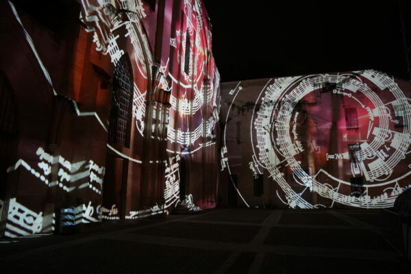 Mapping architectural et sonore -Église des Célestins, Avignon / ©Nadia L - ISTS