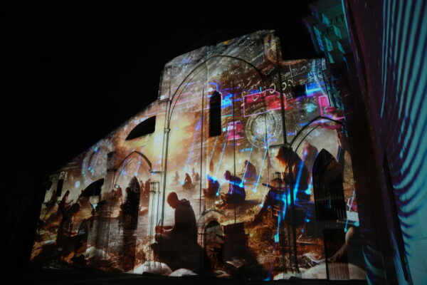Mapping architectural et sonore -Église des Célestins, Avignon / ©Nadia L - ISTS