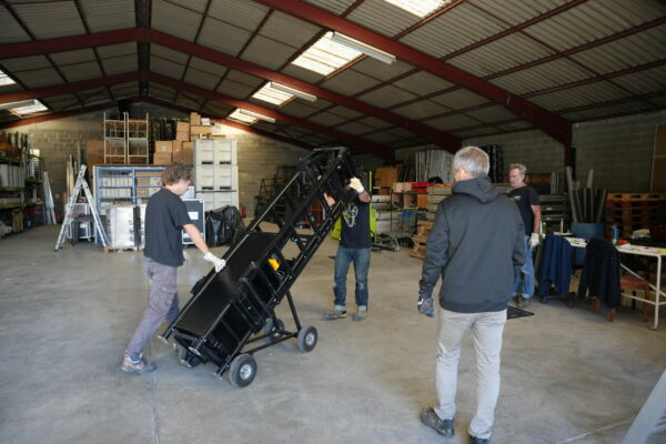 Technicien compétent pour l’inspection en exploitation des structures provisoires et démontables / ©Nadia L - ISTS