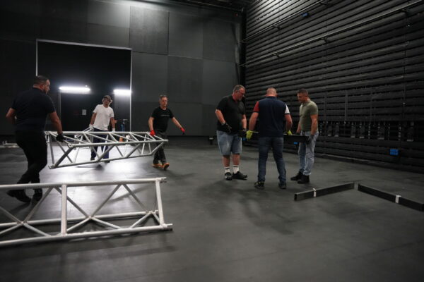 Technicien compétent pour l’inspection en exploitation des structures provisoires et démontables / ©Nadia L - ISTS