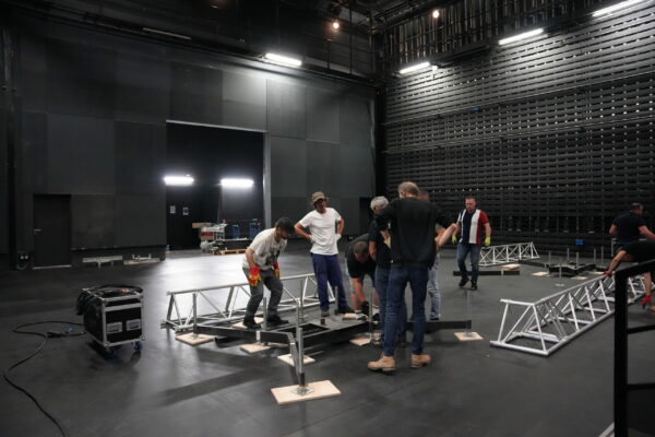 Technicien compétent pour l’inspection en exploitation des structures provisoires et démontables / ©Nadia L - ISTS