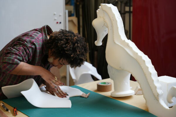 Assemblage de pièces par collage