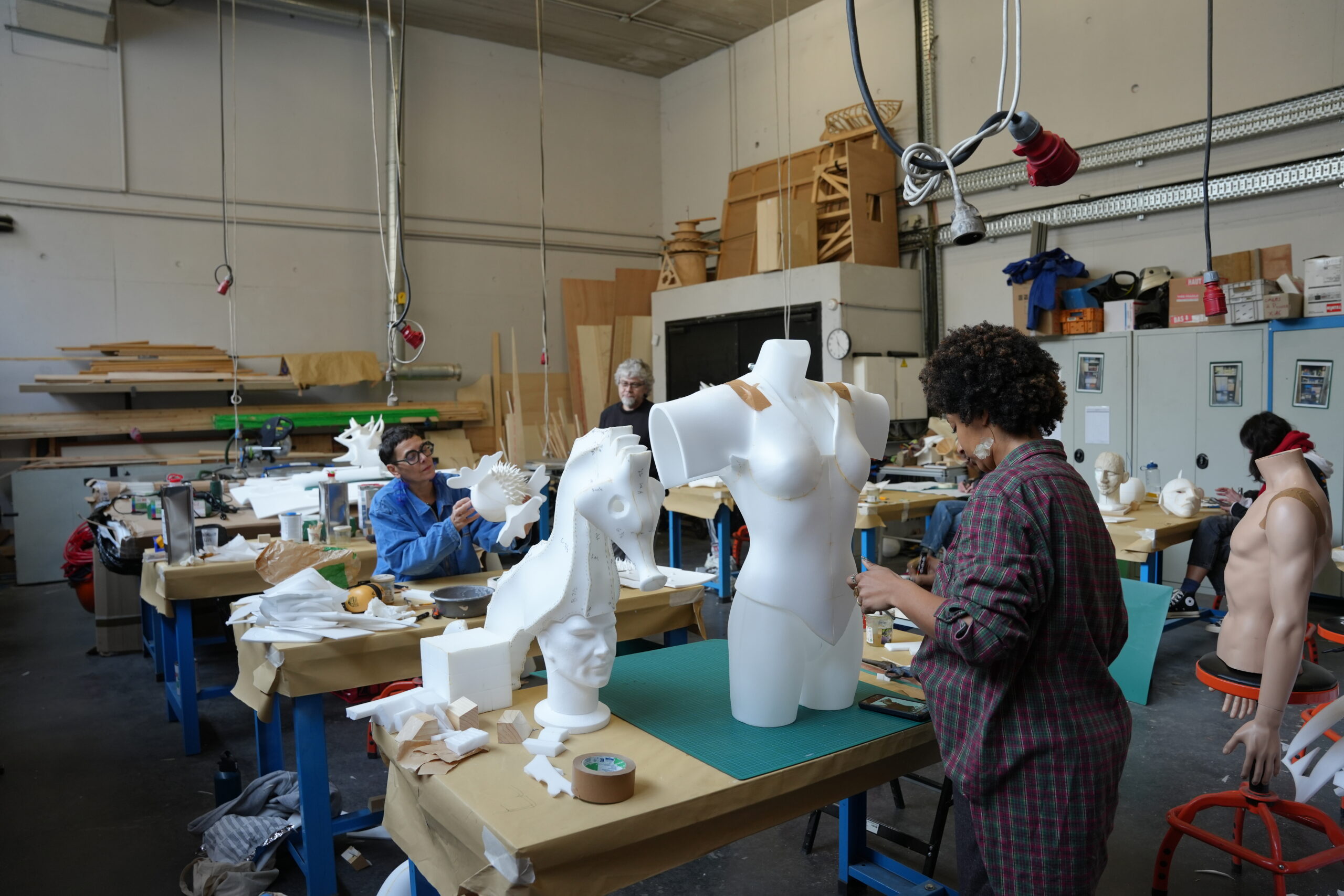 Nouvelle réalisation du stage de formation le Plastazote® dans le décor et les accessoires du spectacle vivant