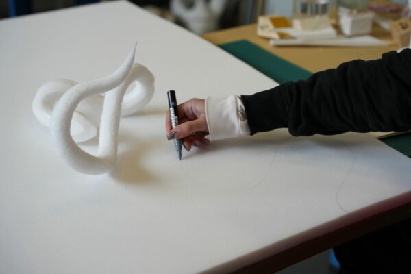 Sculpture en taille directe sur Plastazote